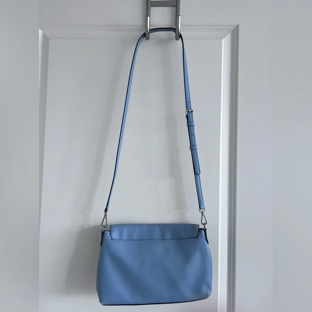 Never used! Kate Spade New York Crossbody. Blue. - Picture 5 of 6